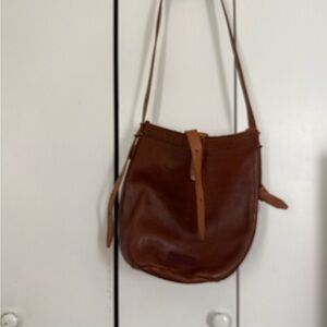 Elegant Brown Leather bucket Shoulder Bag